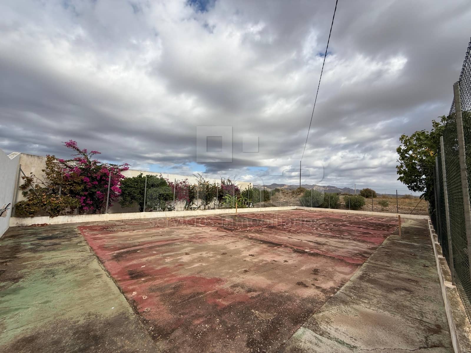 3 bedroom Villa for sale in Cuevas del Almanzora with garage - € 399,000 (Ref: 9440803)