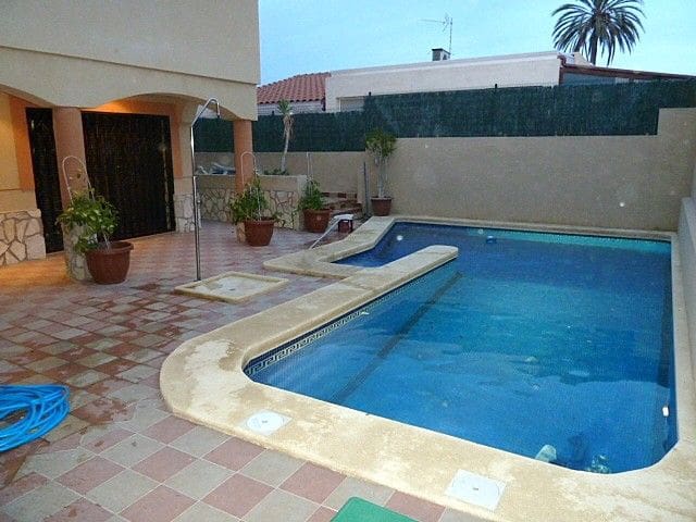 7 slaapkamer Villa te koop in Vera Ciudad, Vera met zwembad garage - € 750.000 (Ref: 9446521)