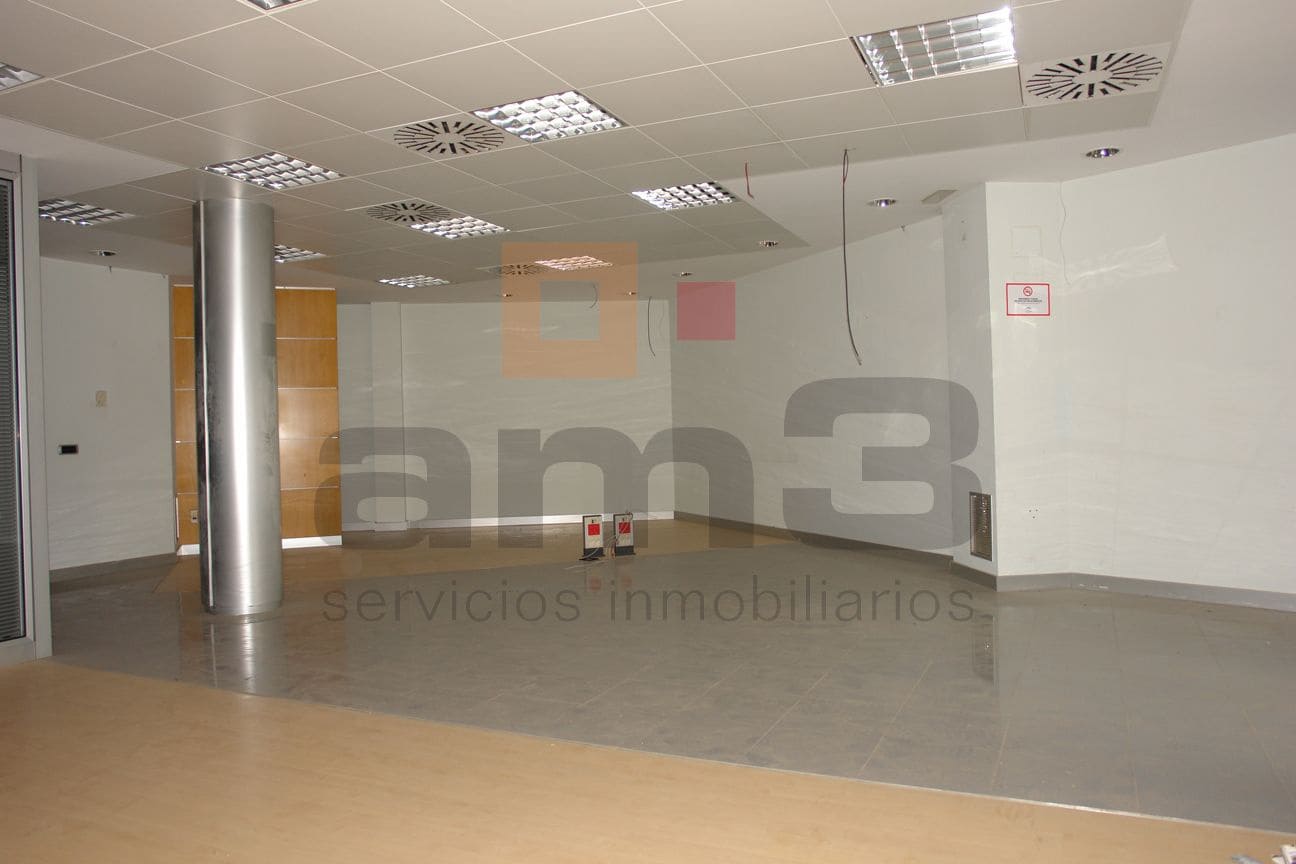 Local Comercial en Vera en alquiler - 1.200 € (Ref: 9446522)