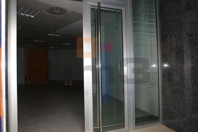 Local Commercial à louer à Vera Ciudad, Vera - 1 200 € (Ref: 9446522)