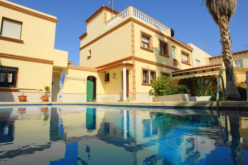 4 slaapkamer Villa te koop in Vera met zwembad garage - € 570.000 (Ref: 9446523)