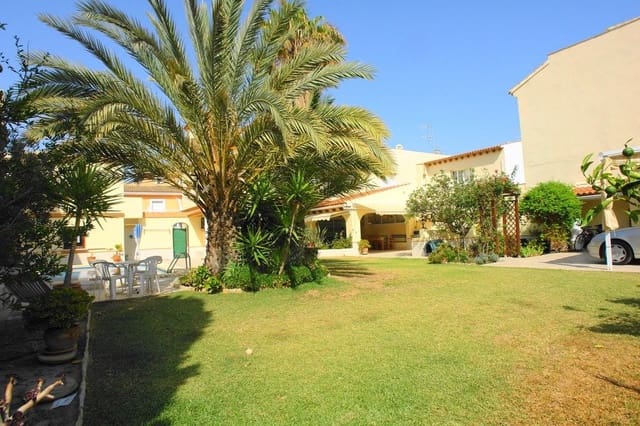 4 slaapkamer Villa te koop in Vera Ciudad, Vera met zwembad garage - € 570.000 (Ref: 9446523)