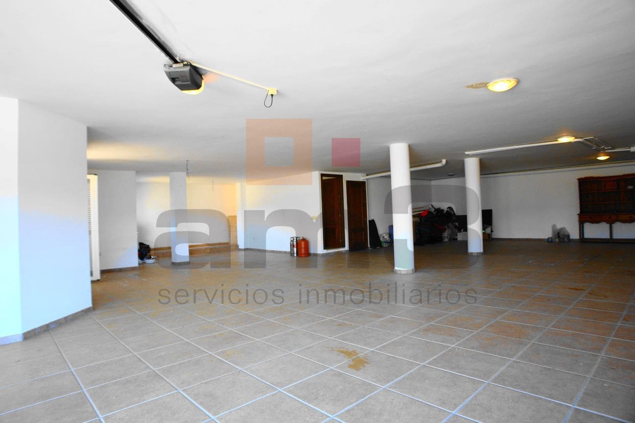 4 bedroom Villa for sale in Vera with pool garage - € 695,000 (Ref: 9446538)