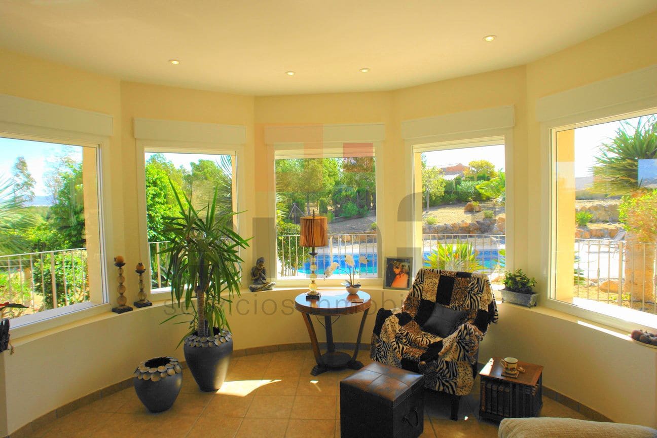 4 bedroom Villa for sale in Vera with pool garage - € 695,000 (Ref: 9446538)