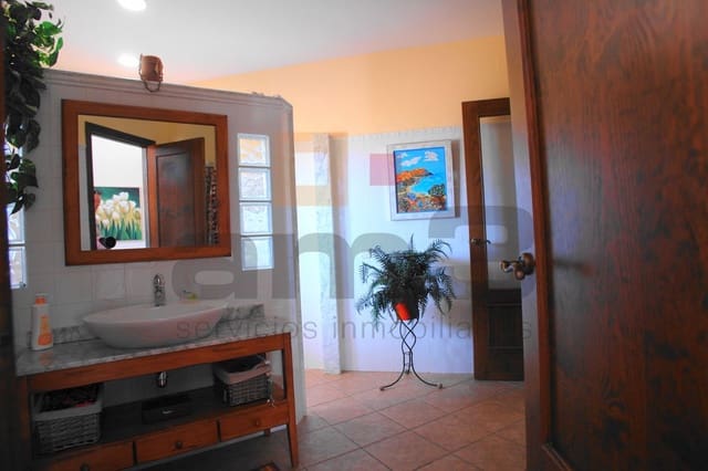 4 bedroom Villa for sale in Vera with pool garage - € 695,000 (Ref: 9446538)