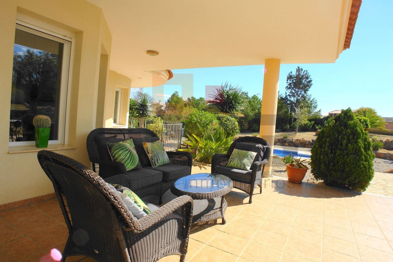 4 bedroom Villa for sale in Vera with pool garage - € 695,000 (Ref: 9446538)