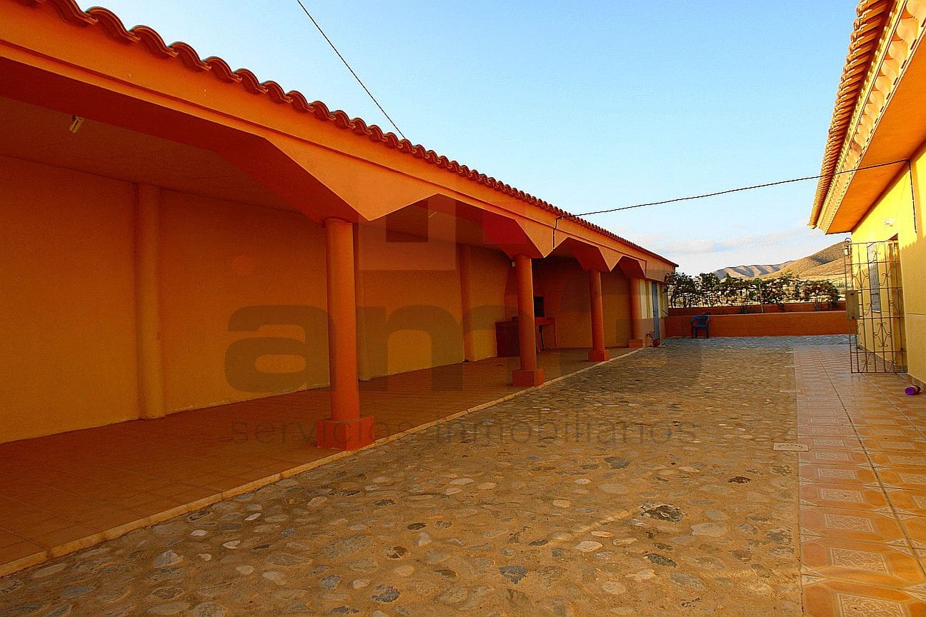 3 soveværelse Villa til salg i Los Llanos (Zurgena) med swimmingpool - € 325.000 (Ref: 9446541)