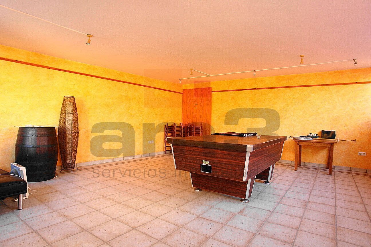 Erhverv til salg i Turre med garage - € 450.000 (Ref: 9446549)