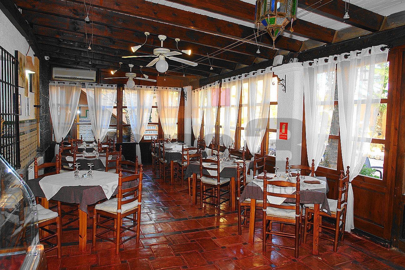 Erhverv til salg i Turre med garage - € 450.000 (Ref: 9446549)