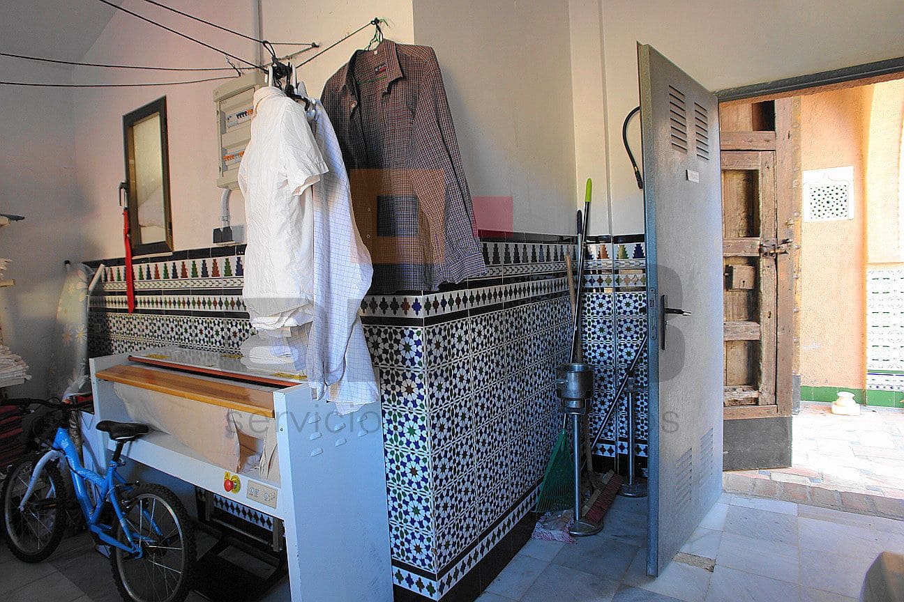 Erhverv til salg i Turre med garage - € 450.000 (Ref: 9446549)