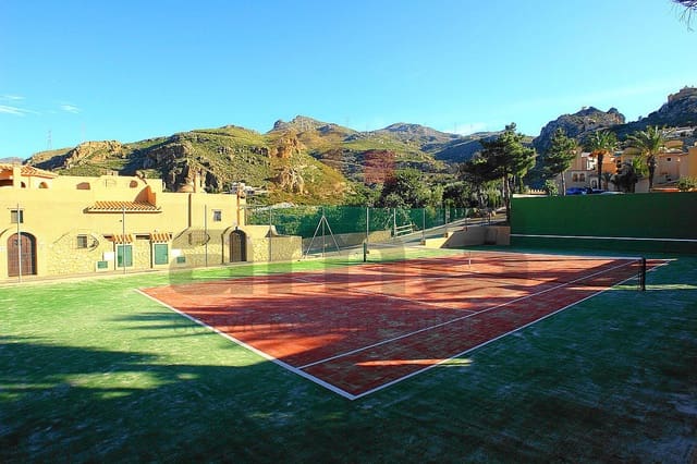 Erhverv til salg i Turre med garage - € 450.000 (Ref: 9446549)