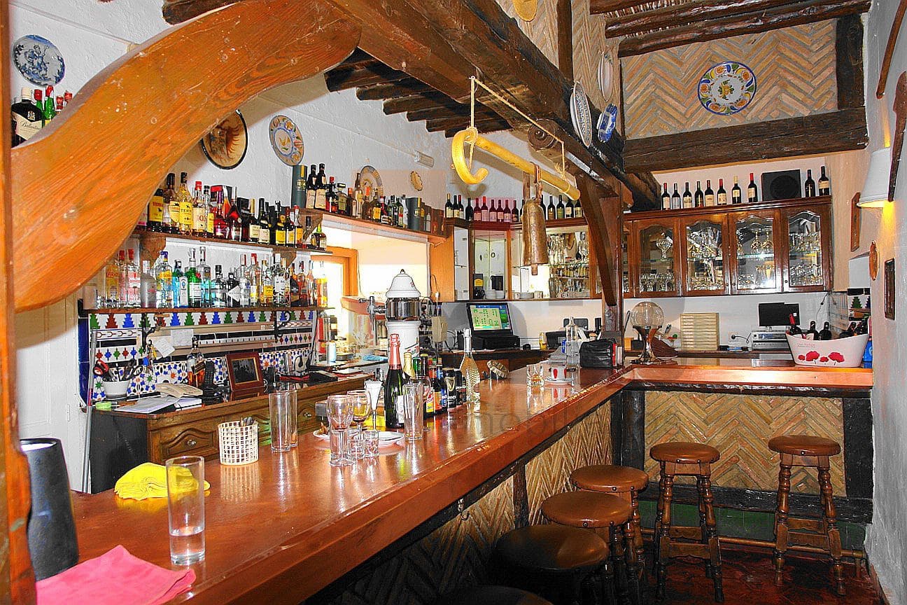 Erhverv til salg i Turre med garage - € 450.000 (Ref: 9446549)