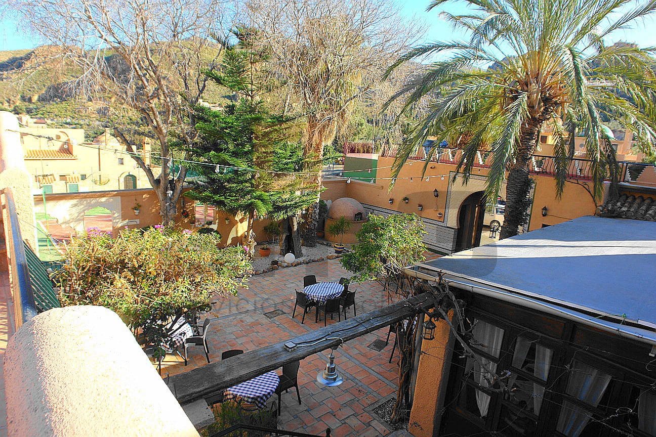 Erhverv til salg i Turre med garage - € 450.000 (Ref: 9446549)