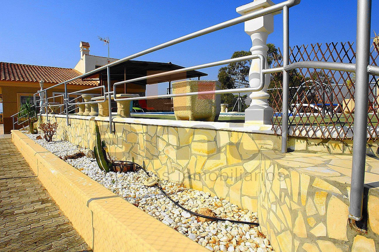 3 bedroom Villa for sale in San Juan de los Terreros with pool garage - € 450,000 (Ref: 9446553)