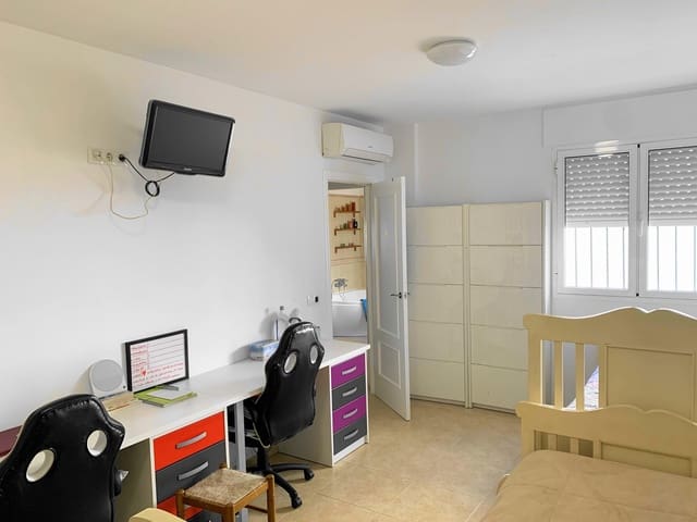 Apartamento de 3 habitaciones en Vera en venta con garaje - 220.000 € (Ref: 9446560)