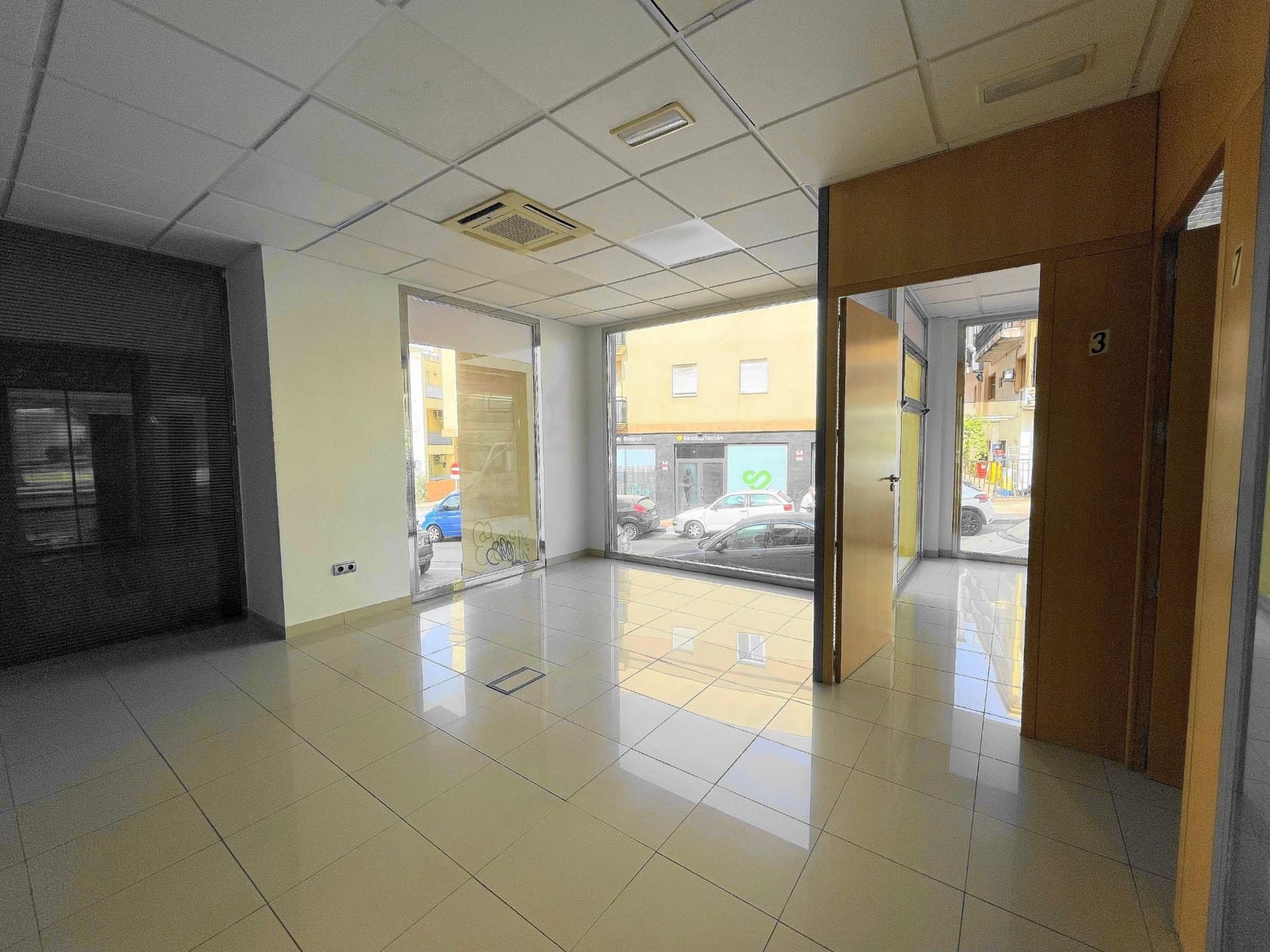 Local Comercial en Vera en alquiler - 1.600 € (Ref: 9446561)