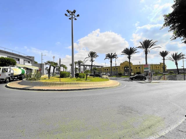 Local Comercial en Vera en alquiler - 1.600 € (Ref: 9446561)