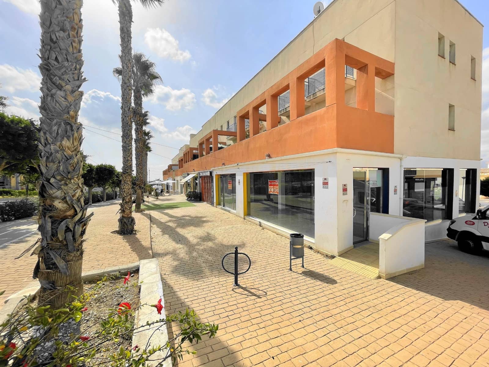 Local Comercial en Vera en alquiler - 1.600 € (Ref: 9446561)
