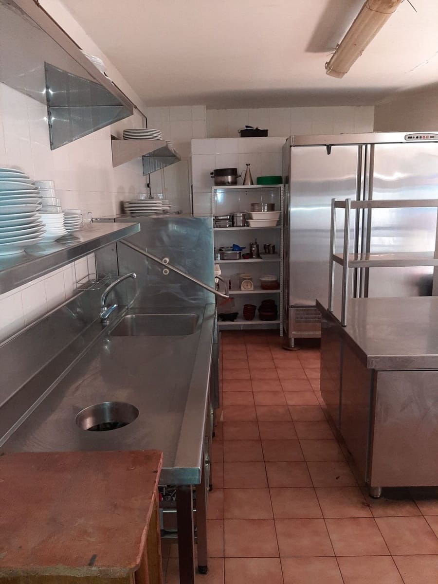 Kommersiell til salgs i Vera - € 275 000 (Ref: 9446565)