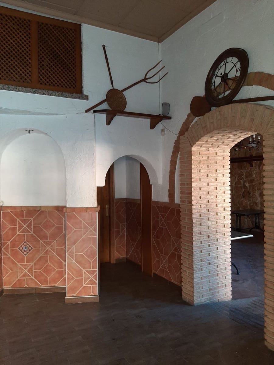 Kommersiell til salgs i Vera - € 275 000 (Ref: 9446565)