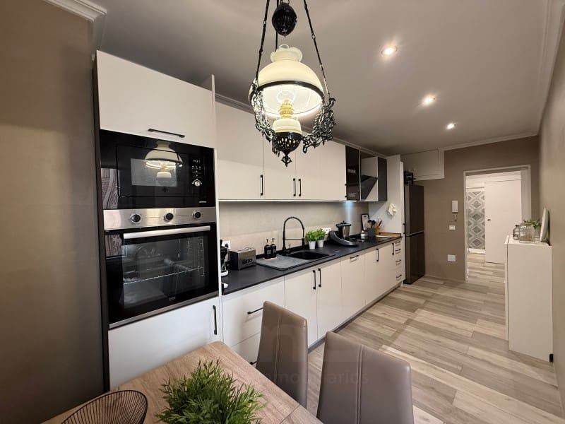 2 bedroom Flat for sale in Garrucha with garage - € 248,000 (Ref: 9610292)