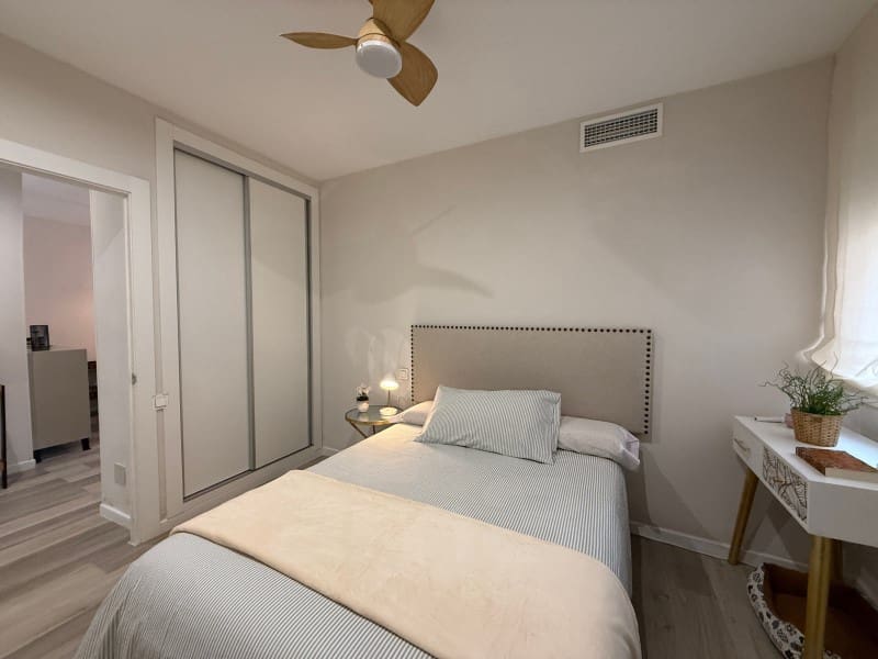 2 bedroom Flat for sale in Garrucha with garage - € 248,000 (Ref: 9610292)