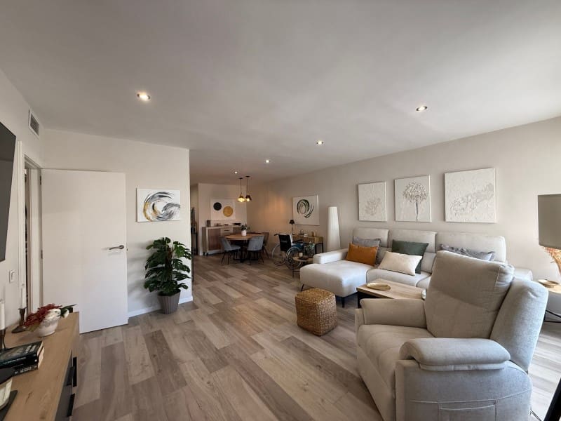 2 bedroom Flat for sale in Garrucha with garage - € 248,000 (Ref: 9610292)