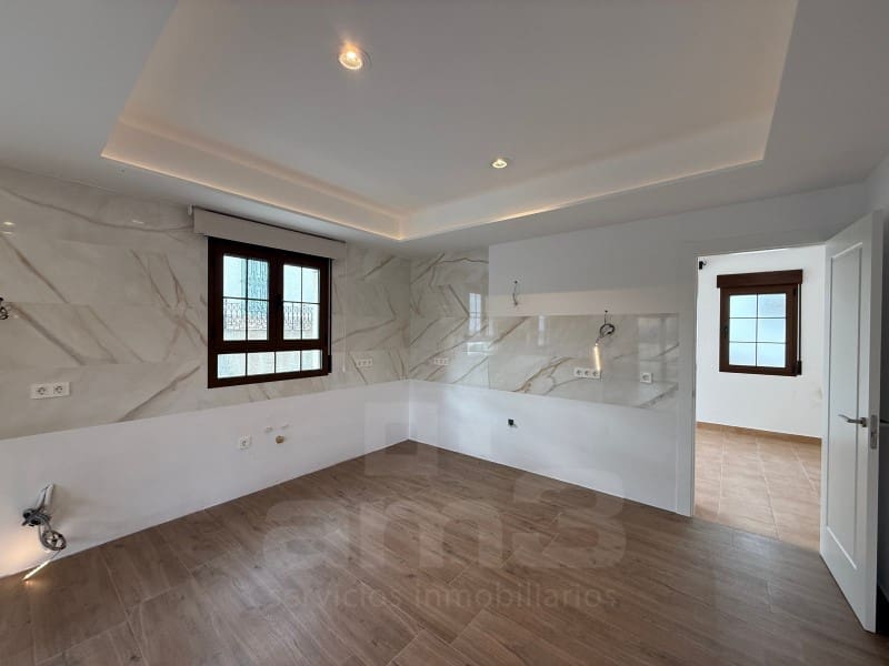 4 makuuhuone Huvila myytävänä paikassa Antas mukana 
autotalli - 490 000 € (Ref: 9610293)