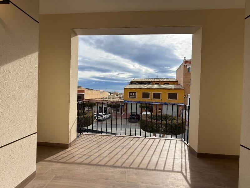 4 makuuhuone Huvila myytävänä paikassa Antas mukana 
autotalli - 490 000 € (Ref: 9610293)