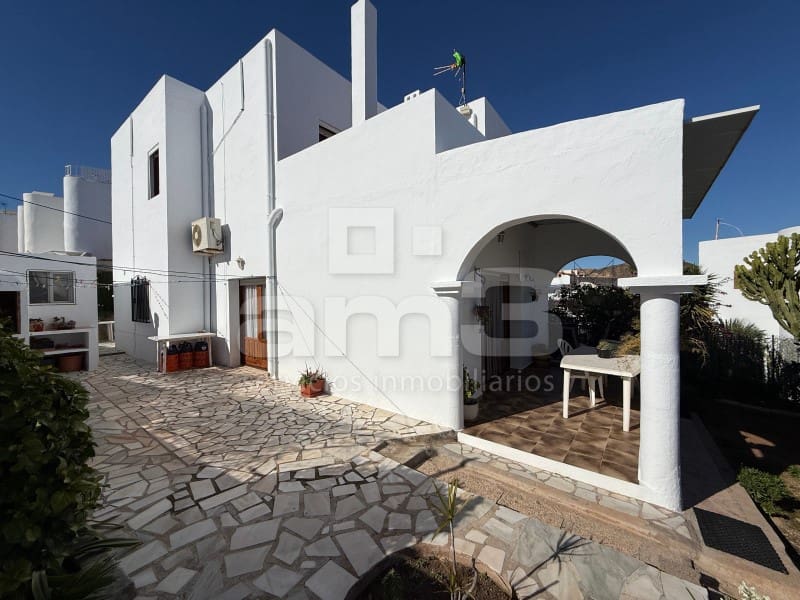 4 makuuhuone Huvila myytävänä paikassa Mojacar mukana 
autotalli - 450 000 € (Ref: 9610295)