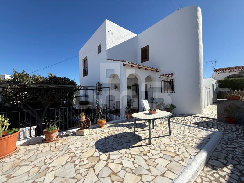 4 makuuhuone Huvila myytävänä paikassa Mojacar mukana 
autotalli - 450 000 € (Ref: 9610295)