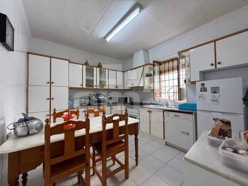 5 makuuhuone Omakotitalo myytävänä paikassa Vera - 195 000 € (Ref: 9610296)