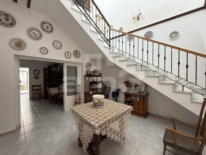 5 makuuhuone Omakotitalo myytävänä paikassa Vera - 195 000 € (Ref: 9610296)