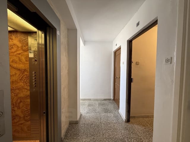 Piso de 3 habitaciones en Vera Ciudad, Vera en venta - 75.000 € (Ref: 9616215)