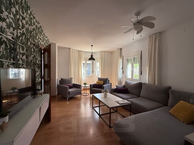 Chalet de 4 habitaciones en Vera Ciudad, Vera en venta con garaje - 685.000 € (Ref: 9644708)