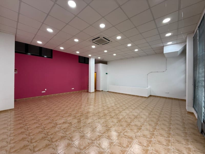 Erhverv til leje i Vera - € 700 (Ref: 9670405)