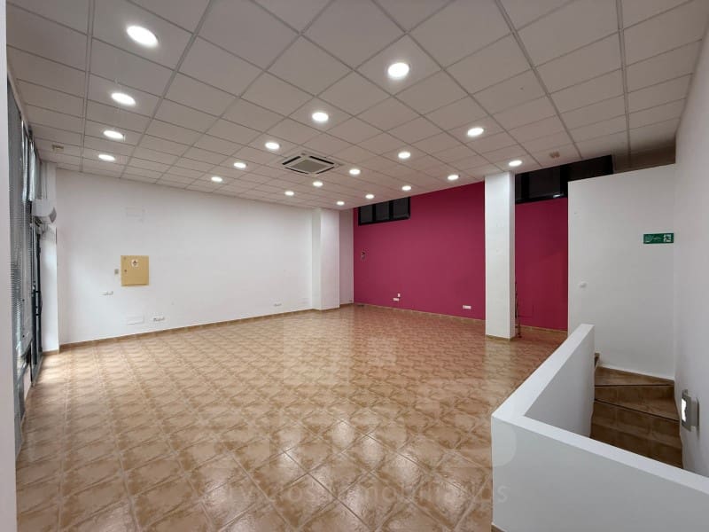 Erhverv til leje i Vera - € 700 (Ref: 9670405)