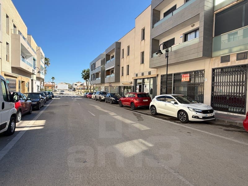 Local Comercial en Vera en alquiler - 700 € (Ref: 9670405)