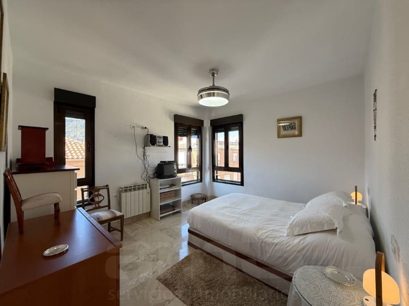 2 bedroom Flat for sale in Cehegin - € 124,900 (Ref: 9747782)