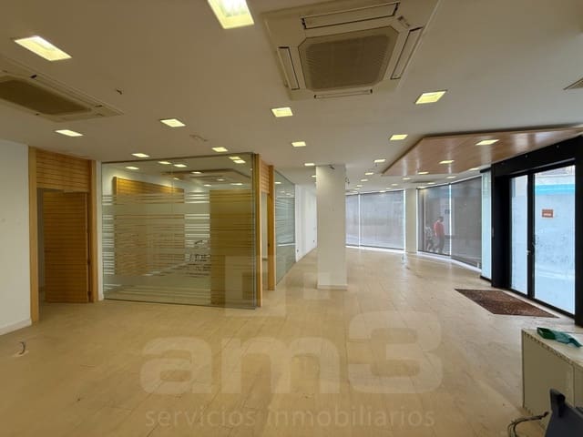 Erhverv til leje i Vera Ciudad, Vera - € 1.300 (Ref: 9751916)