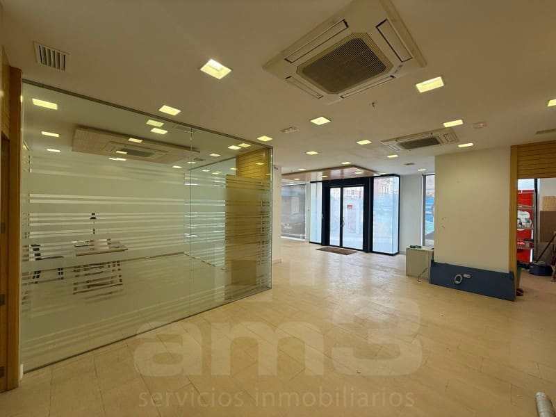 Erhverv til leje i Vera - € 1.300 (Ref: 9751916)