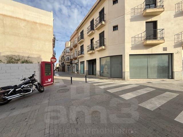 Erhverv til leje i Vera Ciudad, Vera - € 1.300 (Ref: 9751916)