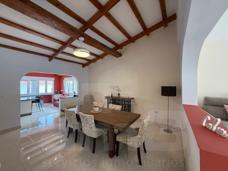 4 bedroom Villa for sale in Antas with garage - € 625,000 (Ref: 9770577)