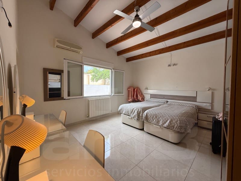 4 bedroom Villa for sale in Antas with garage - € 625,000 (Ref: 9770577)
