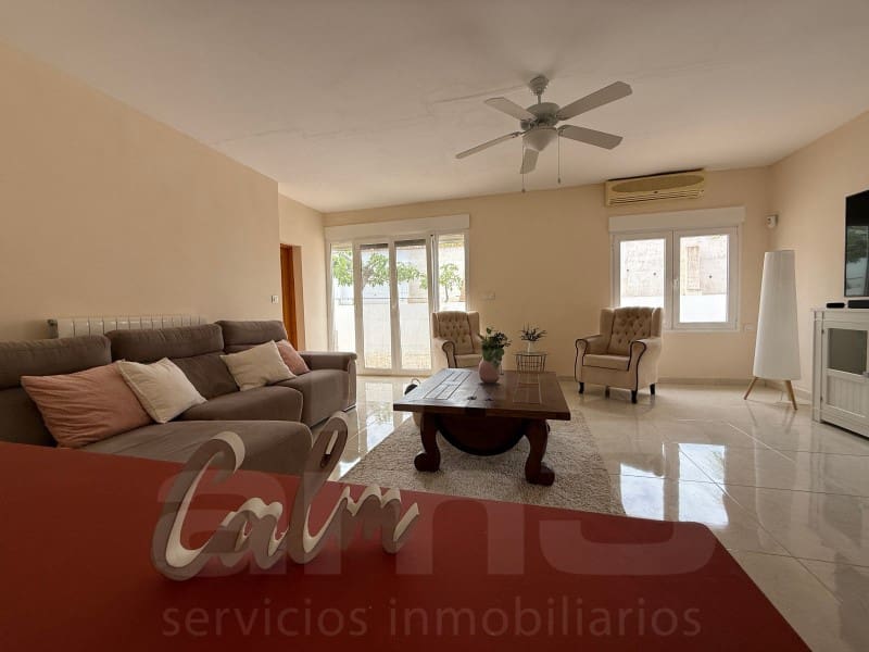 4 bedroom Villa for sale in Antas with garage - € 625,000 (Ref: 9770577)