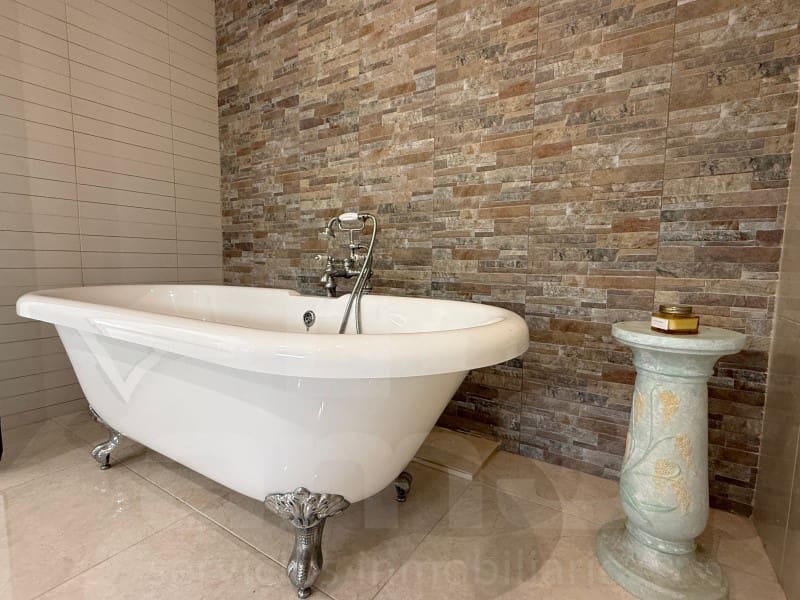 4 bedroom Villa for sale in Antas with garage - € 625,000 (Ref: 9770577)