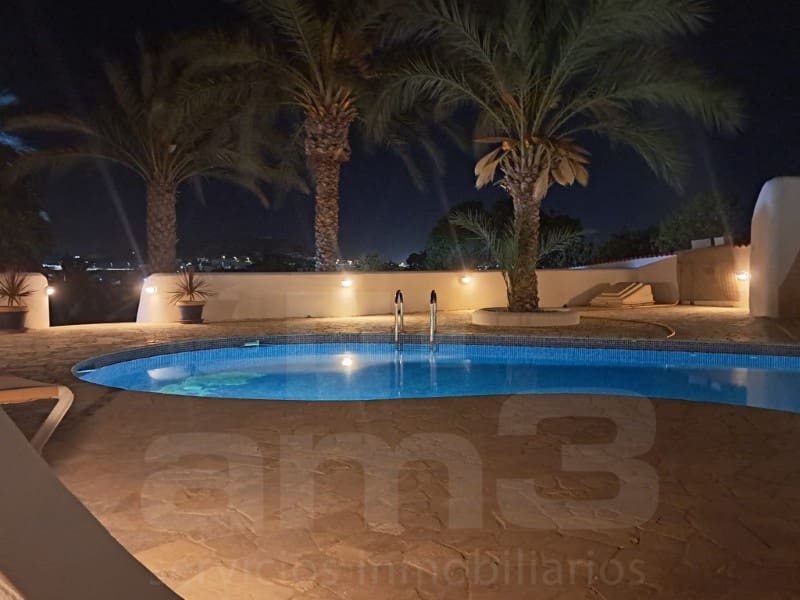 4 bedroom Villa for sale in Antas with garage - € 625,000 (Ref: 9770577)