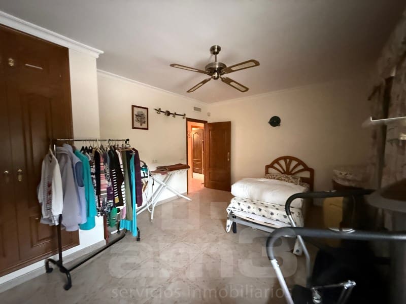 4 soverom Villa til salgs i Vera med garasje - € 449 000 (Ref: 9770578)