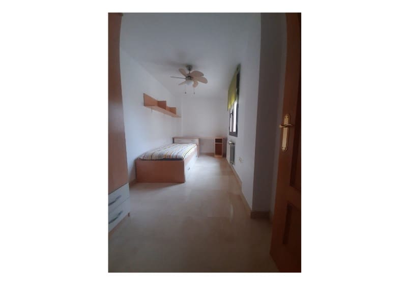 3 soverom Leilighet til salgs i Manzanares med svømmebasseng garasje - € 150 000 (Ref: 9794510)