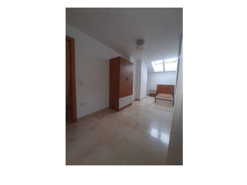 3 soverom Leilighet til salgs i Manzanares med svømmebasseng garasje - € 150 000 (Ref: 9794510)